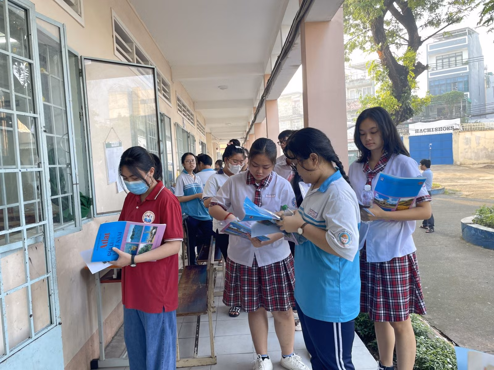 Chú thích ảnh