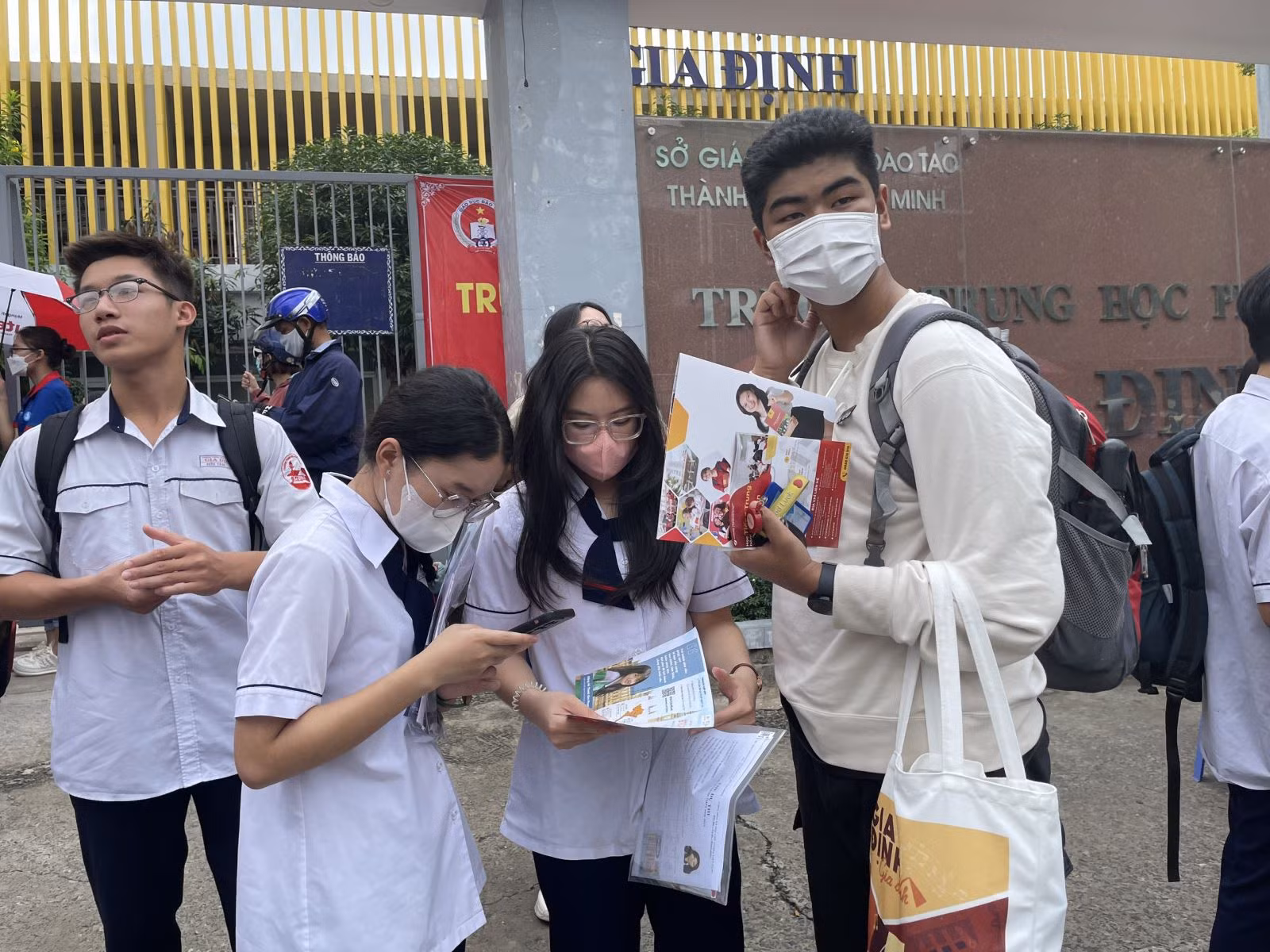 Chú thích ảnh