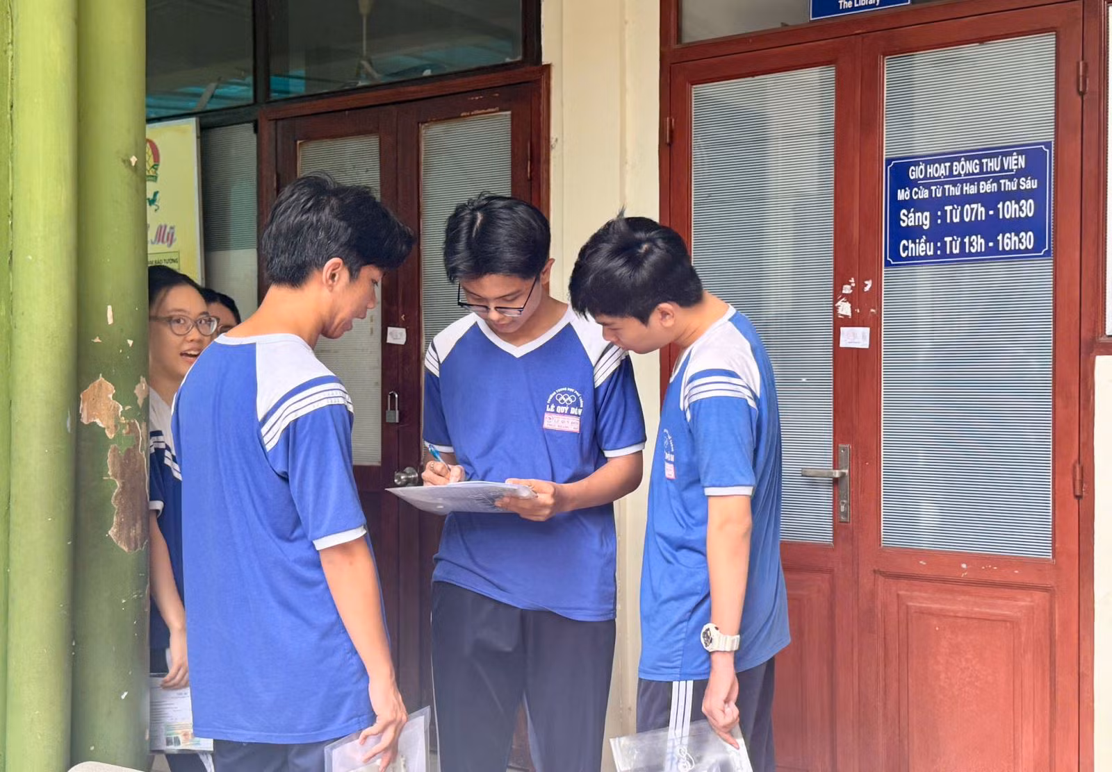 Chú thích ảnh