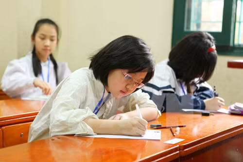 Xét tuyển vào lớp 6, sự ồn ào không cần thiết ảnh 1