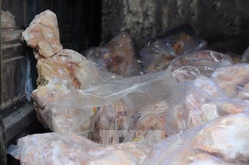 Bắt ô tô chở hơn 6 tấn thịt bốc mùi hôi thối ảnh 1