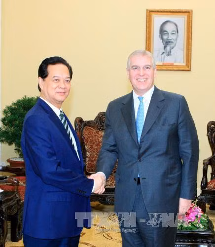 Thủ tướng Nguyễn Tấn Dũng tiếp Hoàng tử Anh Andrew ảnh 1