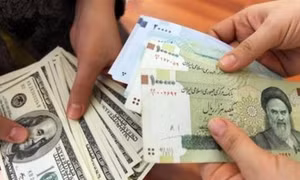 Đồng rial Iran lao dốc không phanh, lập kỉ lục mất giá mới so với USD