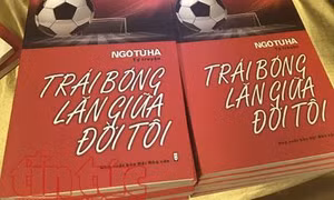 Cuốn sách 'Trái bóng lăn giữa đời tôi': Cách tiếp cận một phần sự thật về bóng đá 