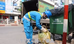 Trạm trung chuyển rác giúp đường phố Hà Nội sạch hơn 