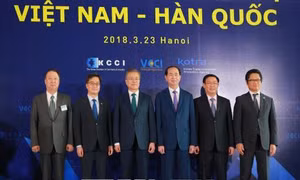 Thời báo Hàn Quốc đưa tin đậm nét về chuyến thăm Việt Nam của Tổng thống Moon Jae-in 