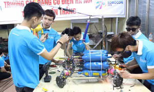 Gắn kết đào tạo nghề với doanh nghiệp