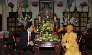 Chủ tịch Ủy ban Trung ương MTTQ thăm, chúc Tết Trưởng lão Hòa thượng Thích Phổ Tuệ 