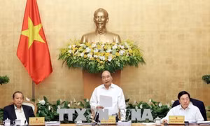 Thủ tướng Nguyễn Xuân Phúc: Phấn đấu đạt mức tăng trưởng 6,7% năm 2018