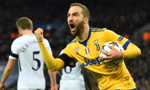 Ba phút 'thần thánh' của Juventus dập tắt giấc mơ Tottenham