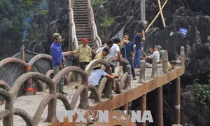 Chậm tiến độ tháo dỡ công trình xây dựng trái phép tại khu vực Tràng An cổ