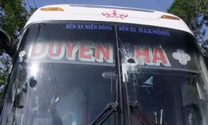 Khởi tố vụ án ném đá vào xe khách trên đường Hồ Chí Minh