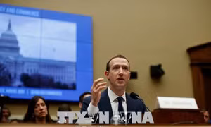 Vụ bê bối dữ liệu của Facebook: 10 giờ trên 'ghế nóng' của CEO M.Zuckerberg 