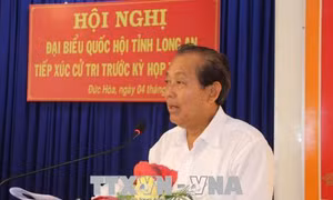 Phó Thủ tướng Trương Hòa Bình tiếp xúc cử tri tại Long An