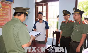 Bắt tạm giam đối tượng đăng tin xuyên tạc, nói xấu lãnh đạo Đảng, Nhà nước