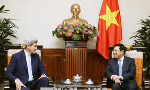 Phó Thủ tướng Phạm Bình Minh tiếp cựu Ngoại trưởng Hoa Kỳ John Kerry