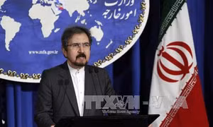 Iran bác bỏ việc đàm phán về chương trình tên lửa 