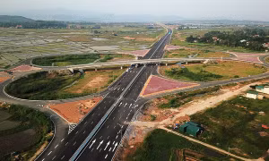 Nhiều tấm lưới chắn rác trên Cao tốc Hạ Long - Hải Phòng bị mất trộm 