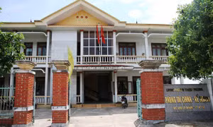Bị khai trừ Đảng vì quấy rối tình dục nữ đồng nghiệp
