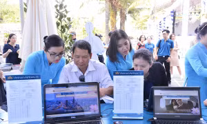 Vietnam Airlines áp dụng thanh toán bằng QR code thay tiền mặt, thẻ ngân hàng 