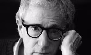 Đạo diễn Woody Allen bị nhiều diễn viên tố 'không đứng đắn'