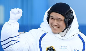 Cao thêm 9cm, phi hành gia Nhật lo không ngồi vừa tàu vũ trụ để về Trái đất