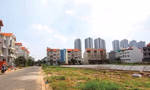 Đất nền tăng giá mạnh, chung cư còn... đủng đỉnh