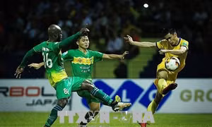 FLC Thanh Hóa chia điểm với Xổ số kiến thiết Cần Thơ