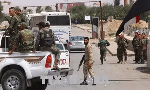Quân đội Syria tấn công các nhóm phiến quân ở phía Nam Damascus 