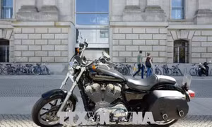 Tổng thống Mỹ cảnh báo áp thuế với hãng Harley-Davidson 