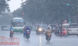 Đêm 24/5, nhiều vùng có mưa dông, đề phòng thời tiết nguy hiểm 