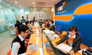 VIB tặng hơn 7 tỷ đồng cho khách hàng gửi tiết kiệm
