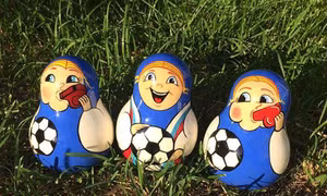 Búp bê Nga 'biến hình' vì World Cup