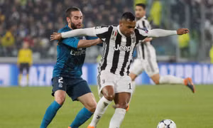 Bà đầm già khó cắt ‘cái duyên’ Champions League của bầy Kền kền trắng