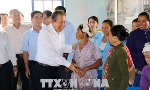 Phó Thủ tướng Thường trực Chính phủ Trương Hòa Bình thăm và chúc Tết tỉnh Bình Thuận
