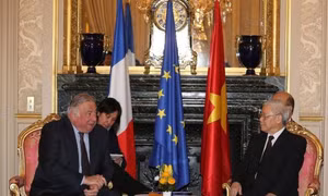 Tổng Bí thư Nguyễn Phú Trọng hội kiến Chủ tịch Thượng viện Pháp Gérard Larcher 