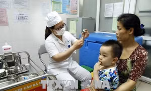 Tuần lễ tiêm chủng 2018 với chủ đề 'Chung tay cùng tiêm chủng bảo vệ cộng đồng' 