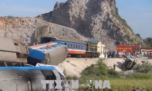 'Nóng’ phiên tòa xét xử bác sĩ Hoàng Công Lương, liên tiếp lật tàu ở Thanh Hóa và Quảng Nam