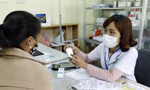 Hướng tới mục tiêu 90% phụ nữ mang thai và con được điều trị dự phòng bằng ARV