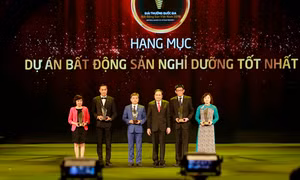 Tập đoàn FLC đoạt giải Nhà phát triển bất động sản uy tín nhất Việt Nam năm 2018