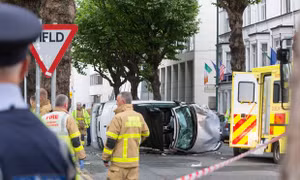 Ô tô đâm vào người đi bộ, 7 người bị thương tại Ireland