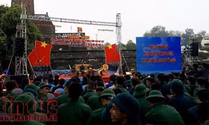 Gần 2.000 thanh niên Thủ đô viết đơn tình nguyện nhập ngũ