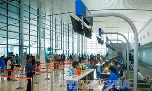 Nữ hành khách Trung Quốc dọa có bom tại sân bay Cát Bi