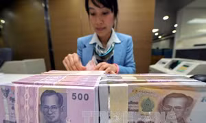 Đồng Baht của Thái Lan giảm giá xuống mức thấp nhất trong 26 năm