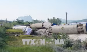 Vụ tai nạn đường sắt nghiêm trọng tại Thanh Hoá: Cố gắng thông tàu trong chiều nay
