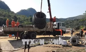 Yên Bái đảm bảo sớm cấp điện trở lại cho người dân vùng lũ 