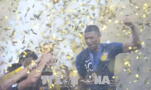 World Cup 2018: Gà trống vô địch sau 20 năm chờ đợi