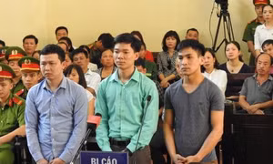 Hoãn phiên tòa xét xử sơ thẩm các bị cáo trong sự cố y khoa tại Bệnh viện đa khoa tỉnh Hòa Bình 