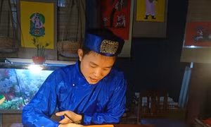 Tranh đỏ Kim Hoàng: Không còn là nỗi nhớ