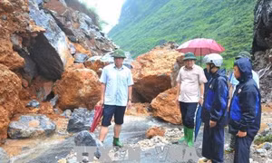 Khẩn trương nối thông tuyến đường đi Cao nguyên đá Đồng Văn 